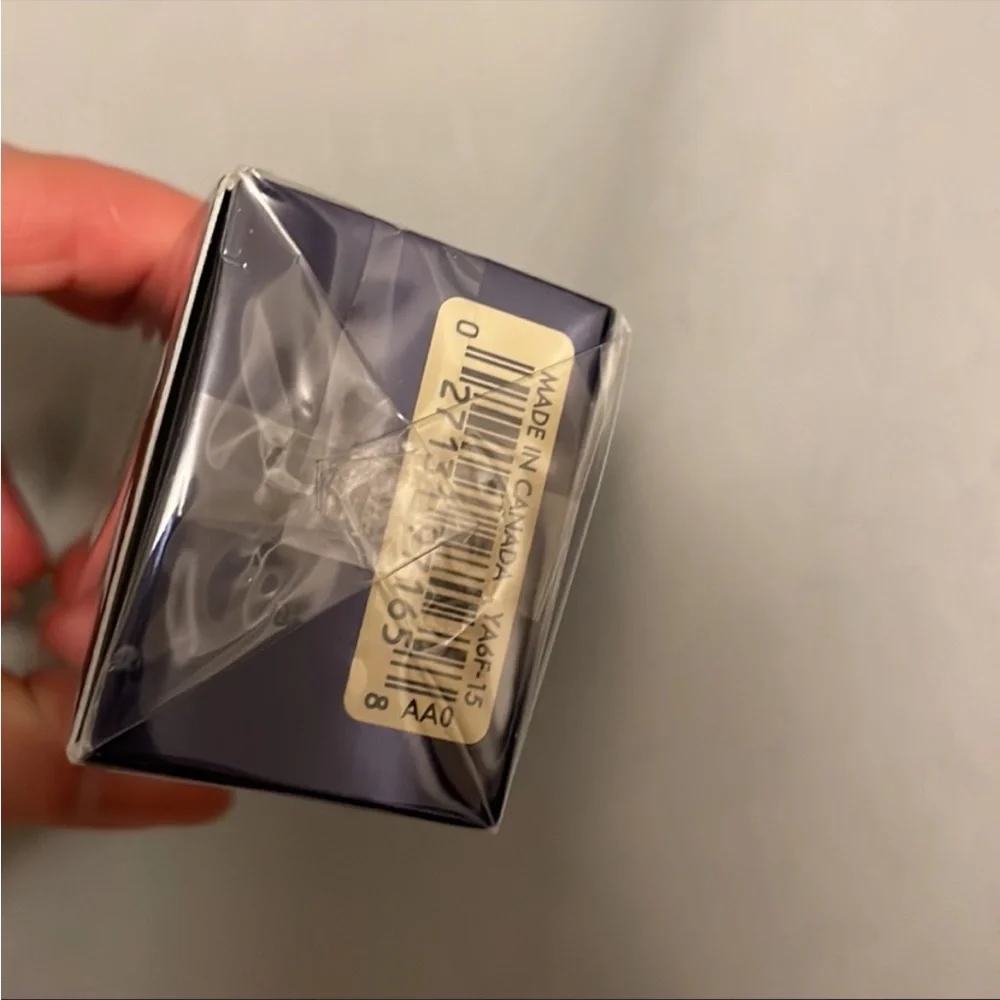 Estée Lauder 24 hour stay in place double wear foundation